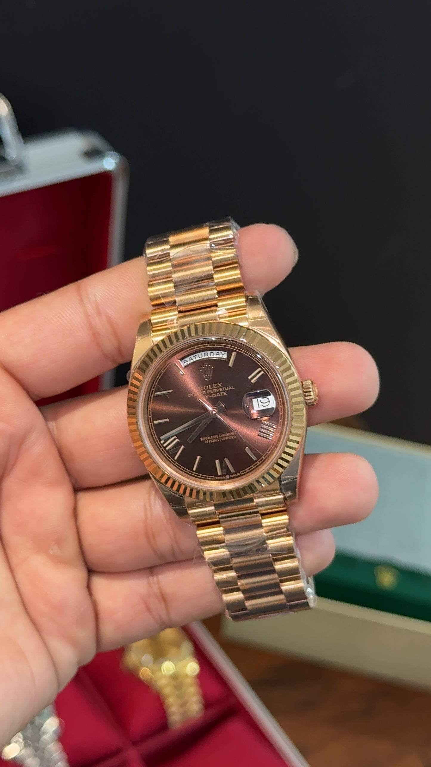 Premium Daydate | 40mm | Rose Chain | Dark Choco Index Dial