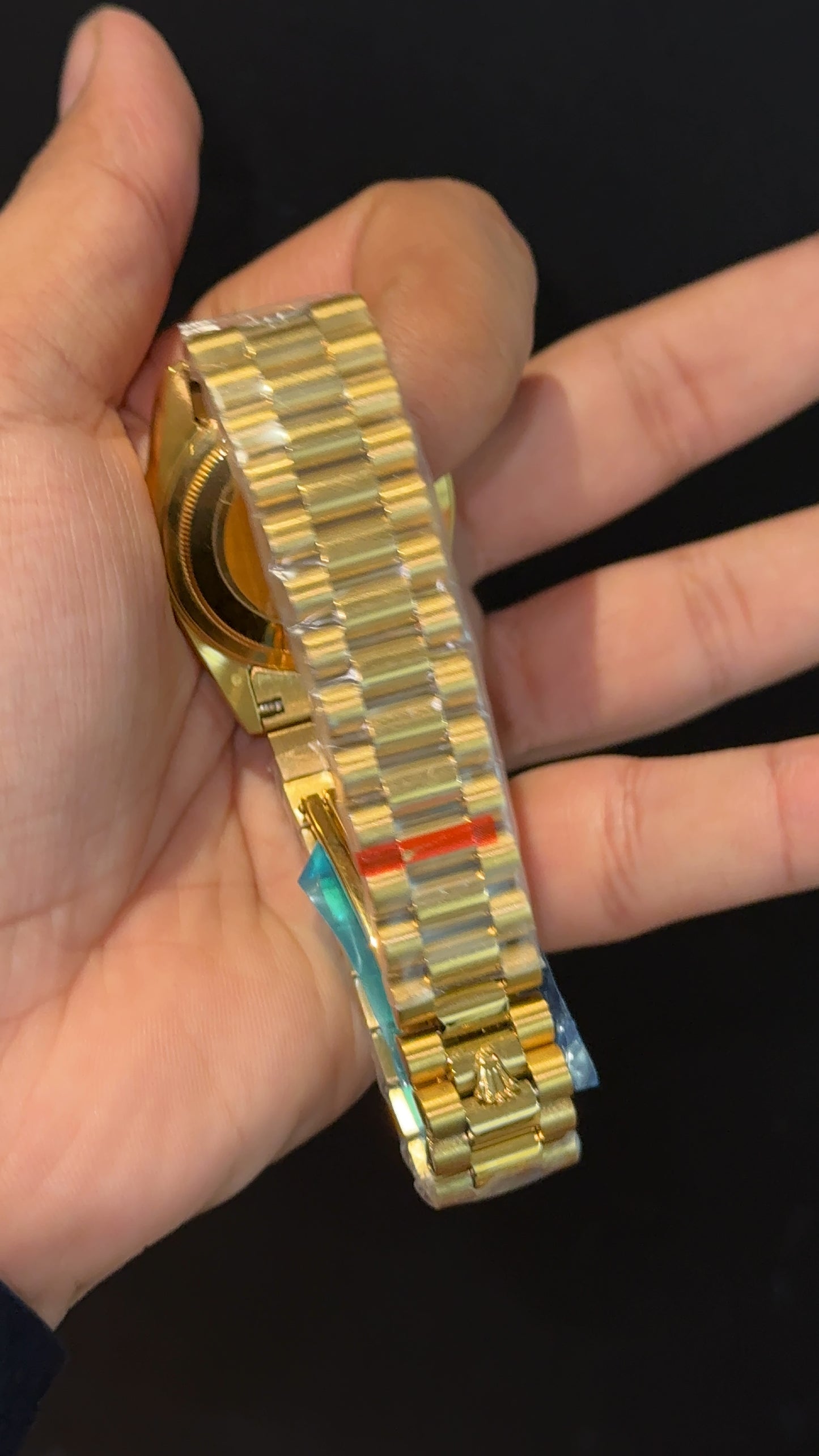 Daydate | 36mm | Gold Chain | Silver Dial - twentyfour