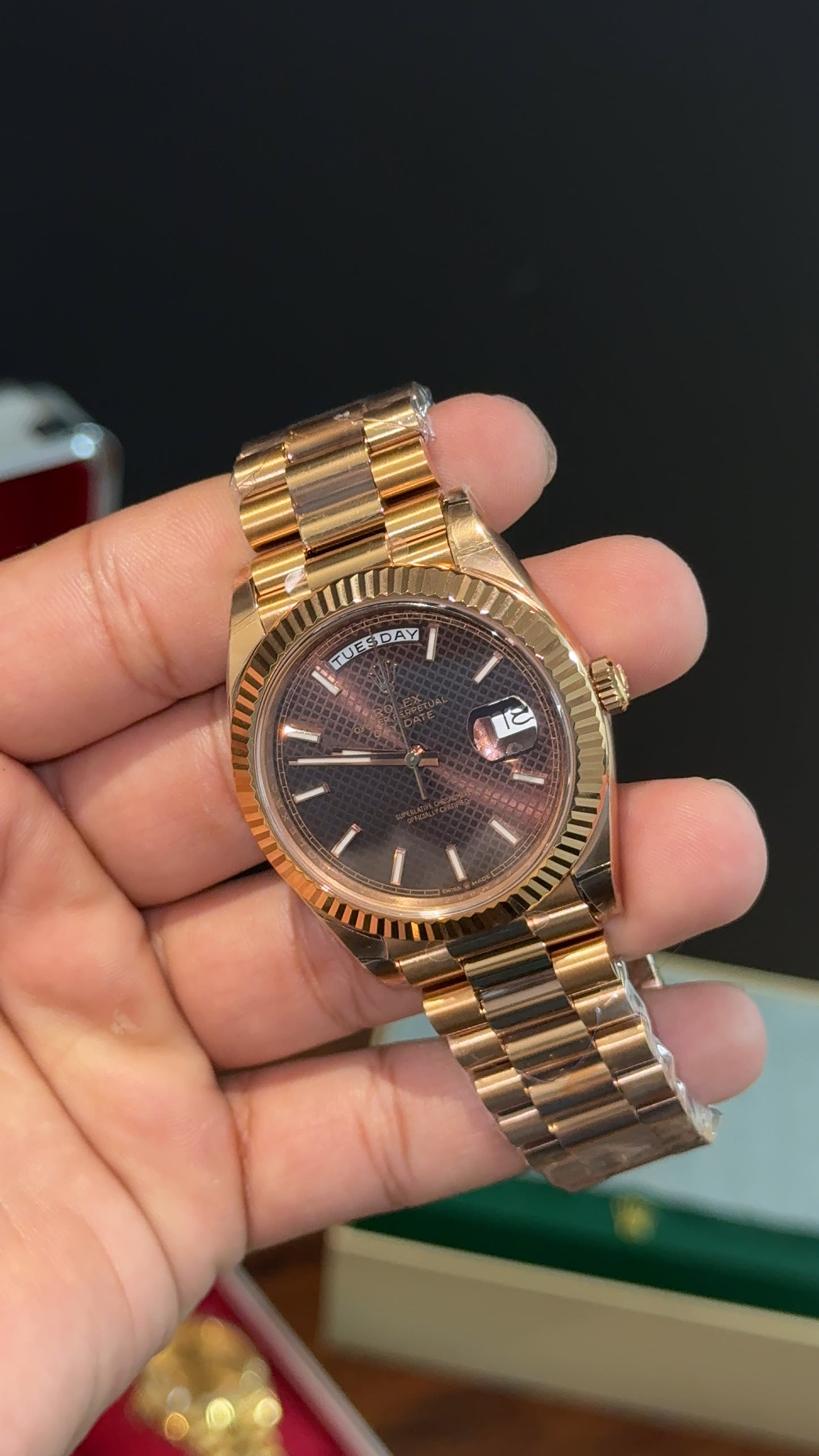 Premium Daydate | 40mm | Rose Chain | Dark Choco Textured  Dial