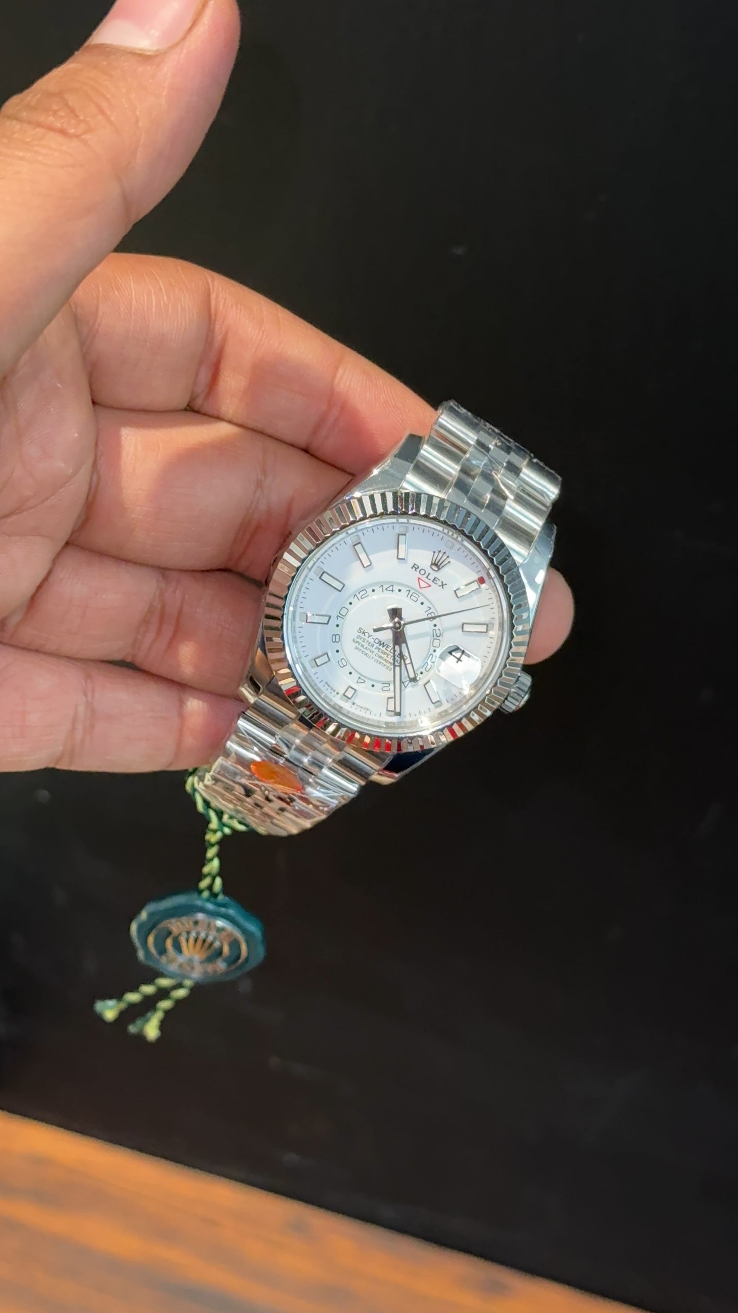 Executive SkyDweller | Silver Jubilee Chain | White Dial - twentyfour