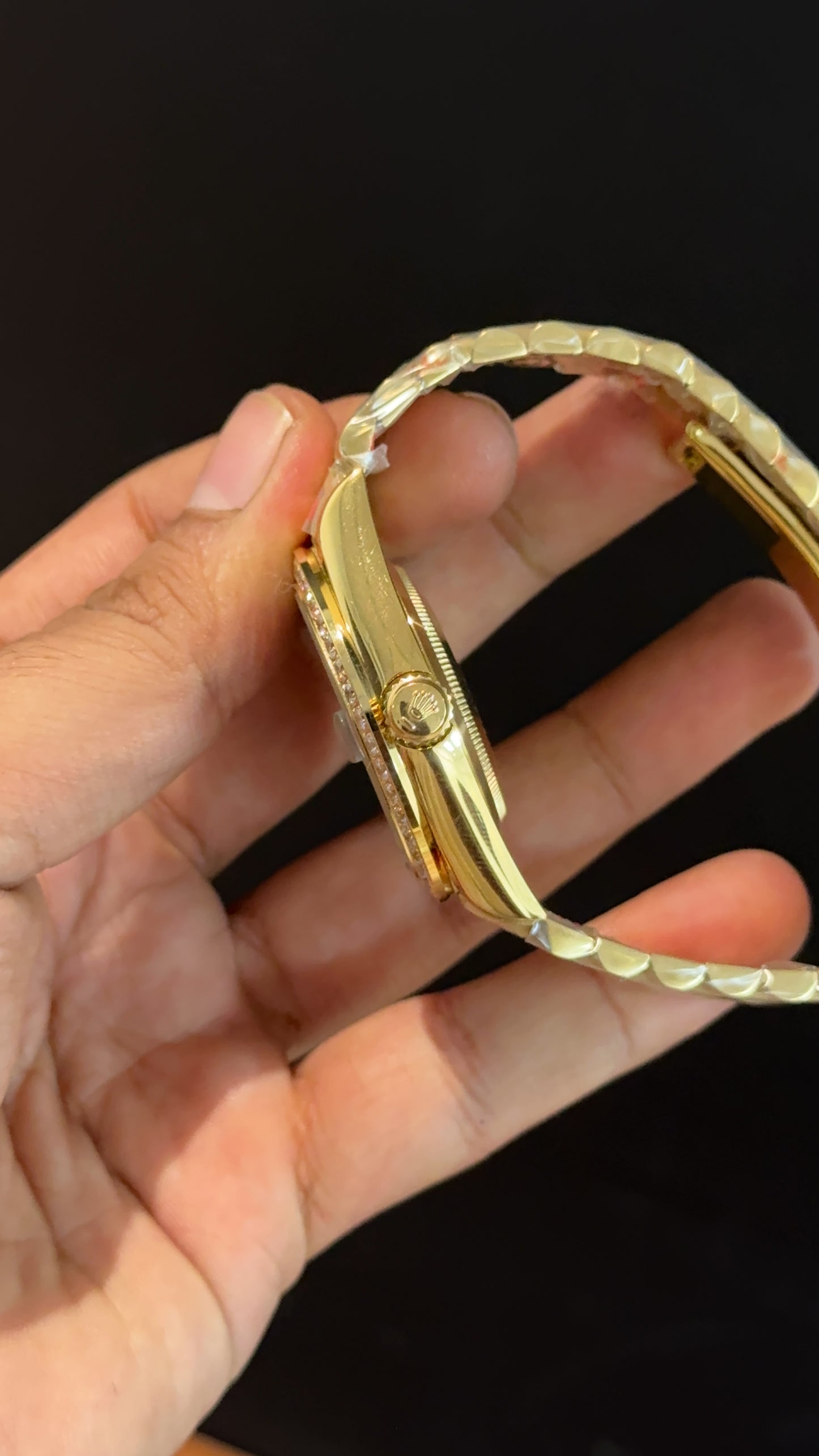 Daydate | Diamond Bezel | Gold Chain | Gradient Green Diamond Dial