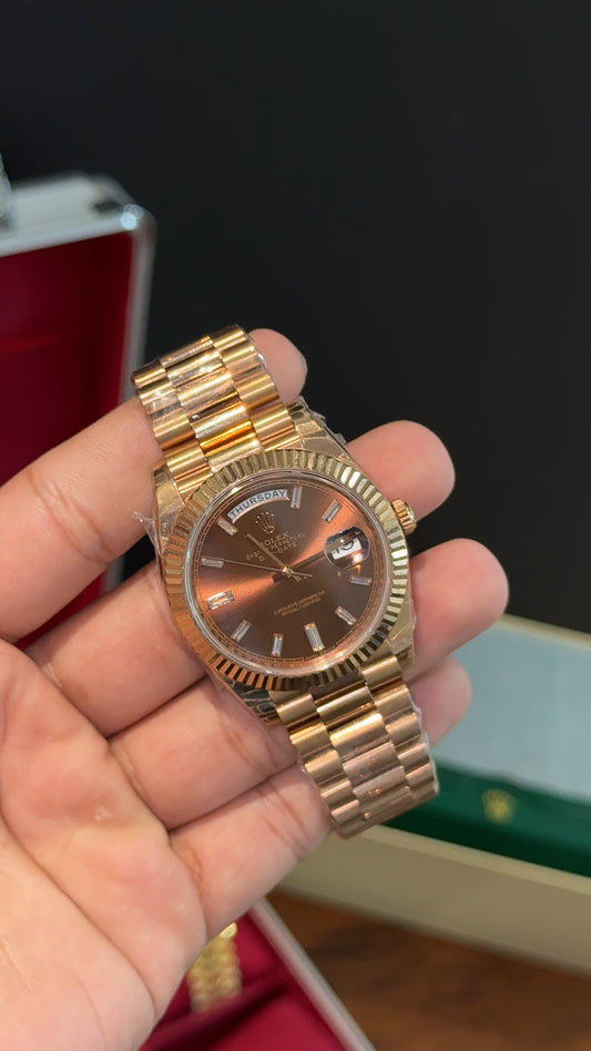 Premium Daydate | 40mm | Rose Chain | Diamond Digits | Choco Dial