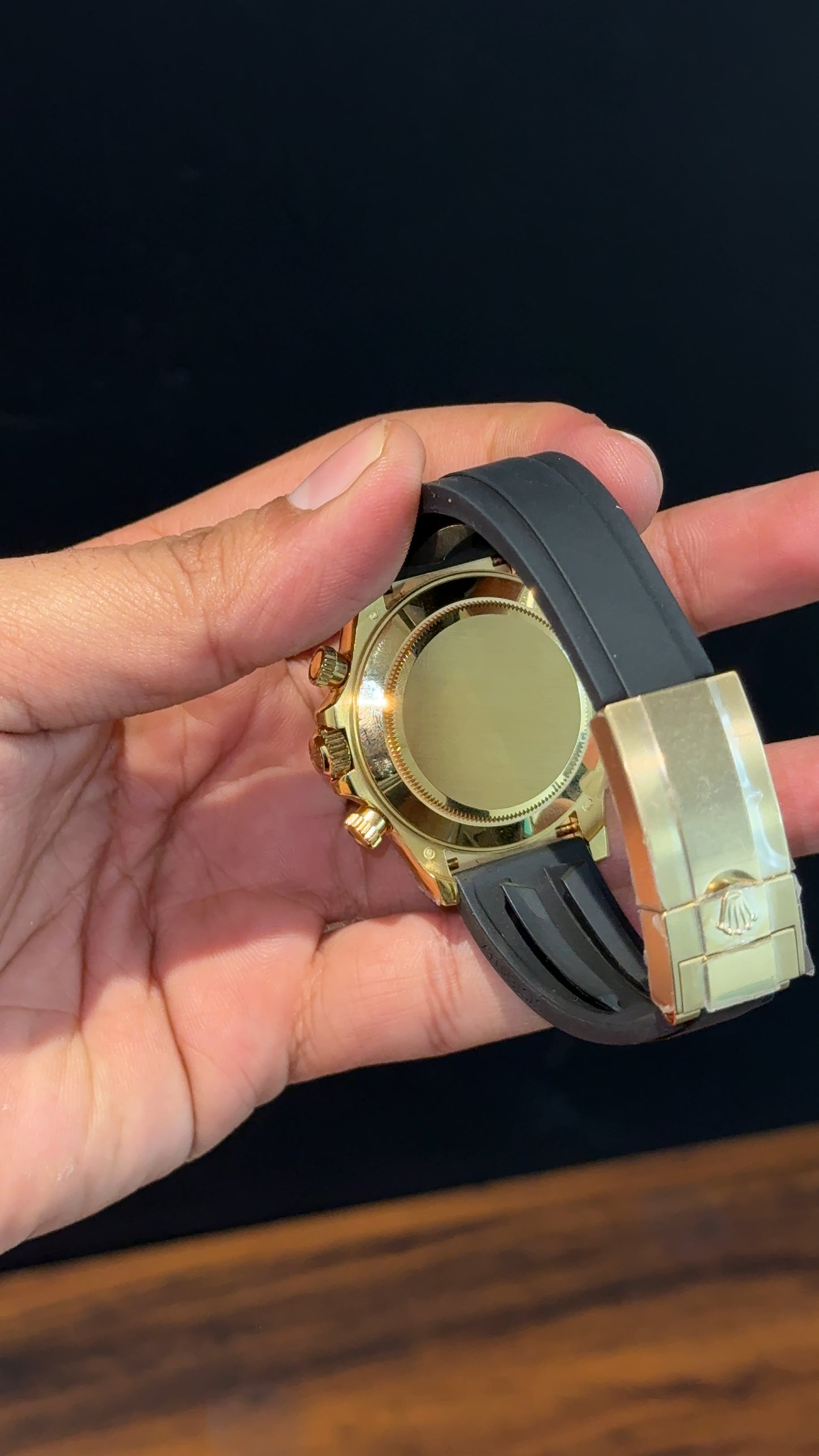 Executive Daytona | Gold | Black PVC Strap | Chrono | Gold Dial