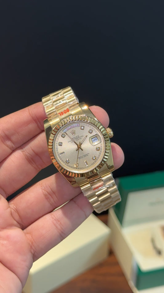 DayDate | 36mm | Gold Chain |  Diamond Digit | Gold Dial