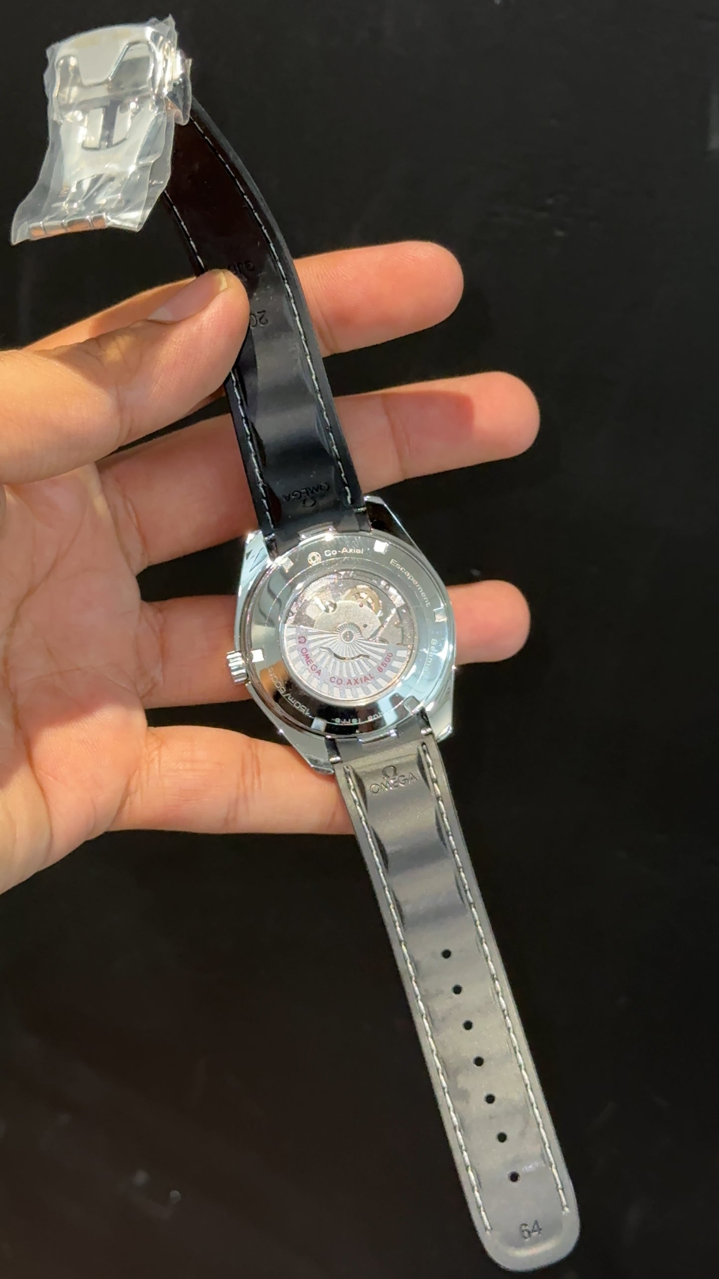 Omega Seamaster | Black Strap | World Edition | Grey Dial - twentyfour