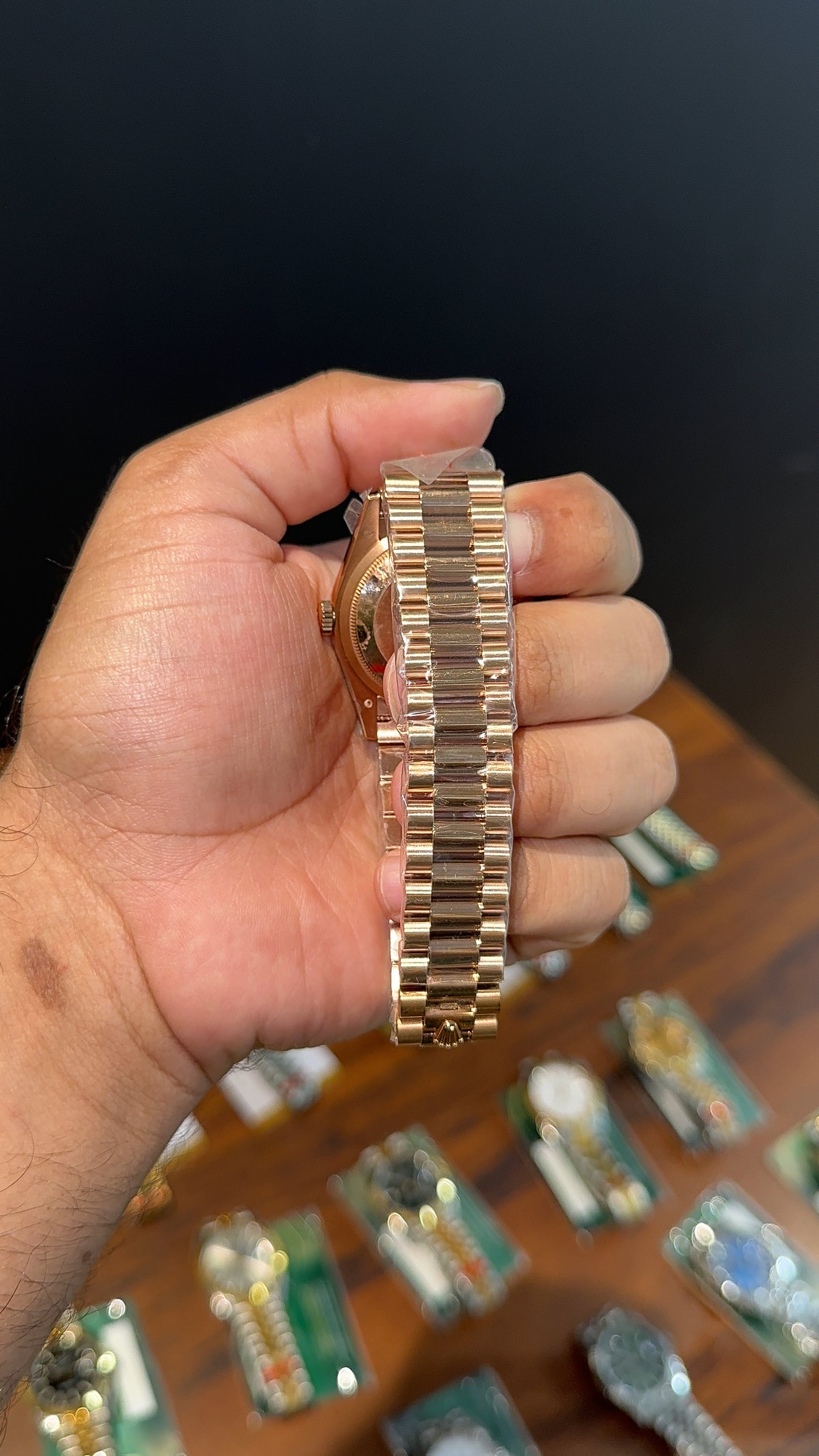 Premium Daydate | 36mm | Rose Chain | Choco Diamond Roman Dial