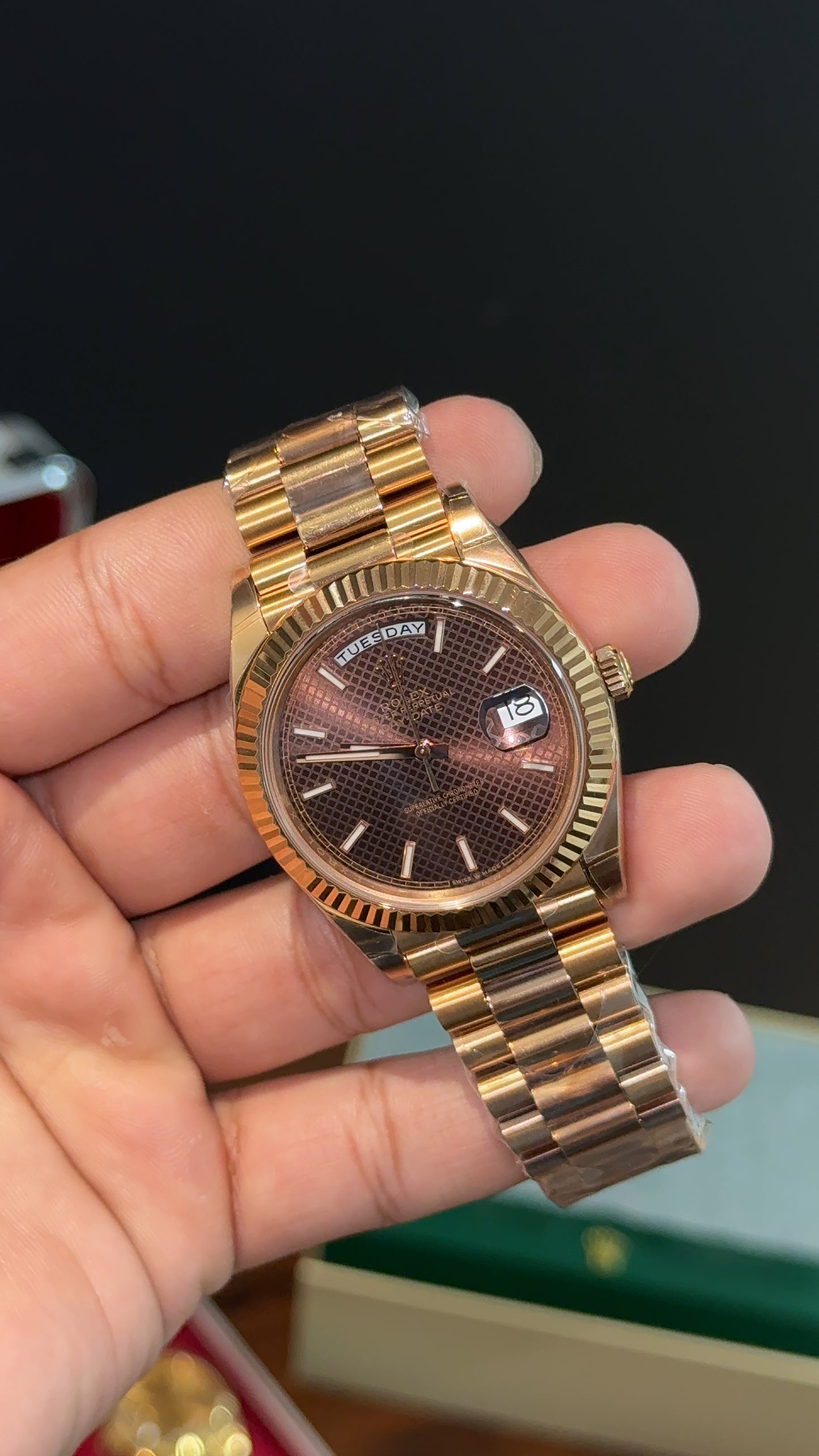 Premium Daydate | 40mm | Rose Chain | Dark Choco Textured  Dial