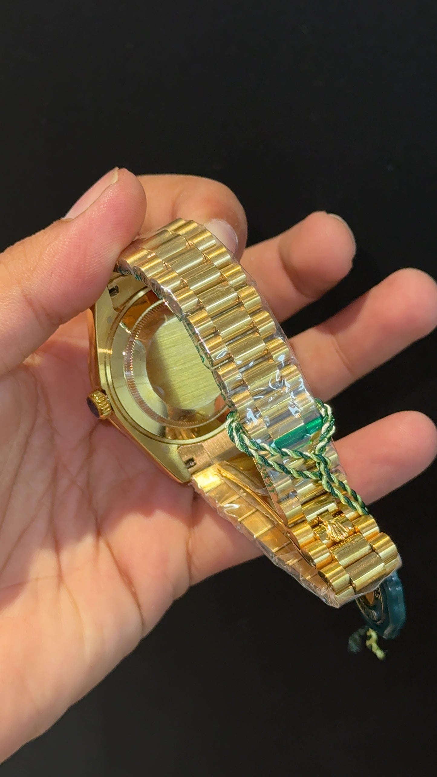DayDate | Diamond Bezel | Gold Chain | White Shade Dial