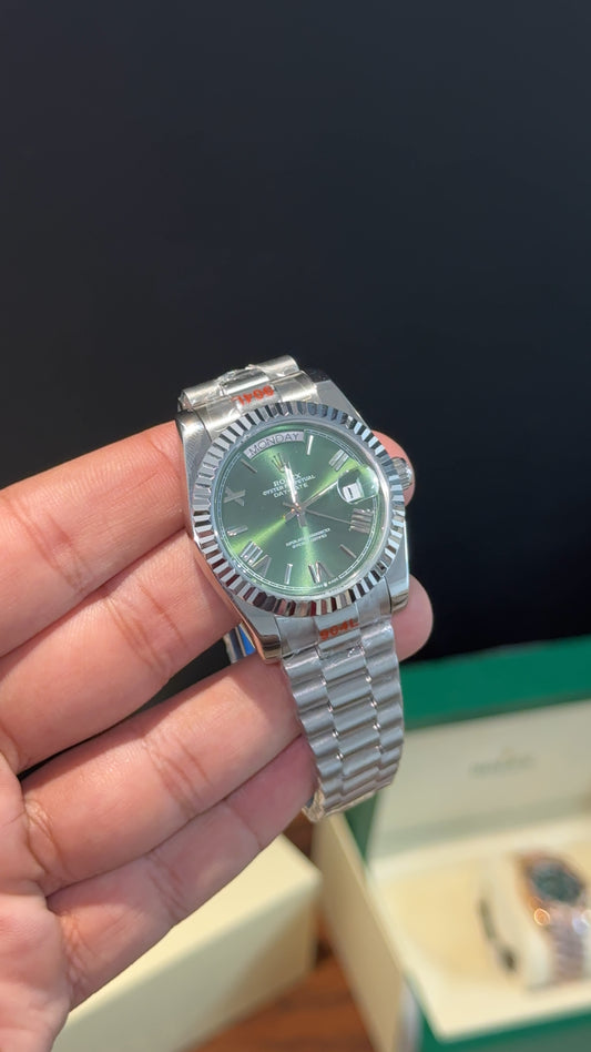 DayDate | 36mm | Silver Chain  |  Green Dial