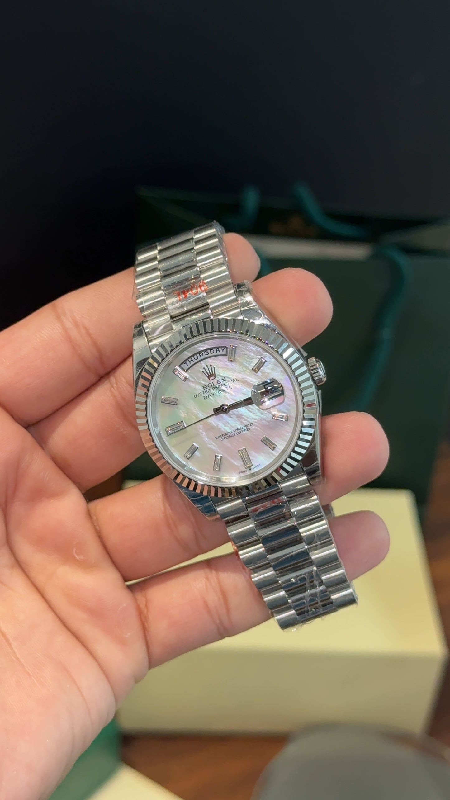 Premium Daydate | 40mm | Silver Chain | Rainbow Shade White Dial