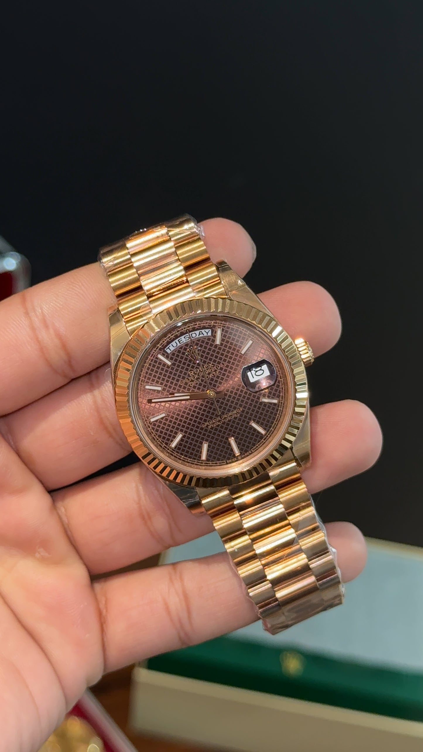 Premium Daydate | 40mm | Rose Chain | Dark Choco Textured  Dial
