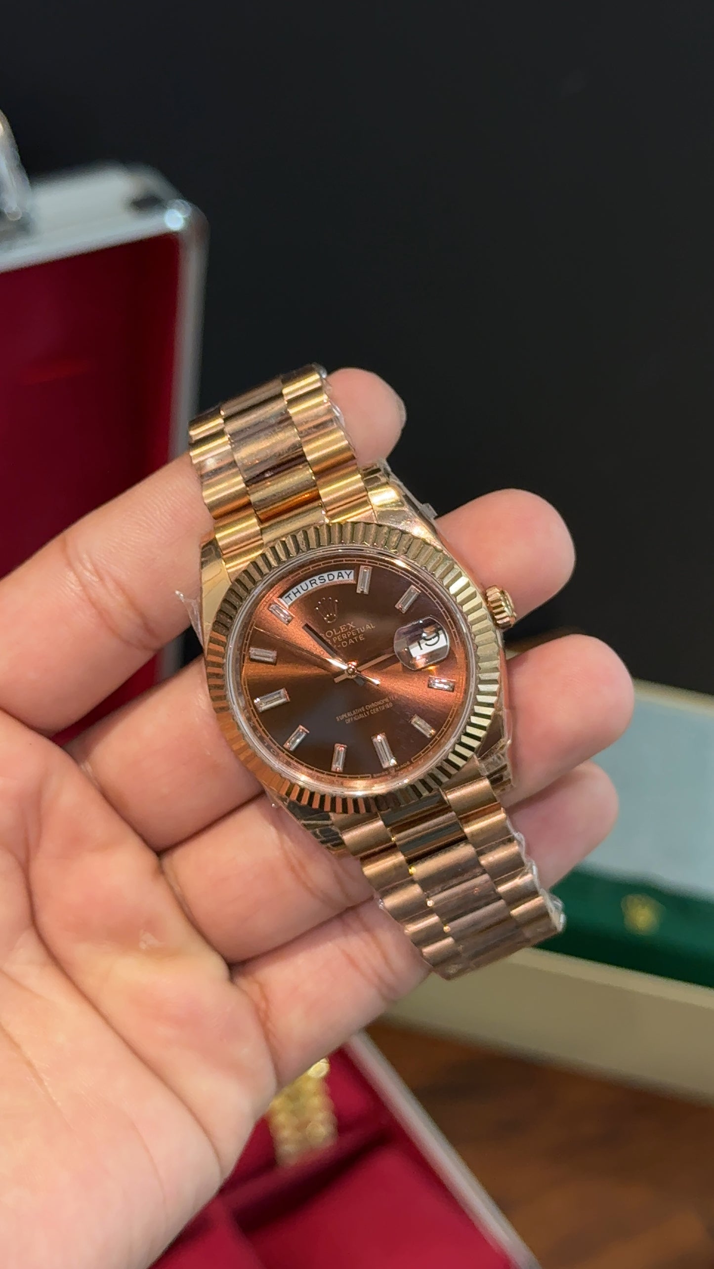Premium Daydate | 40mm | Rose Chain | Diamond Digits | Choco Dial