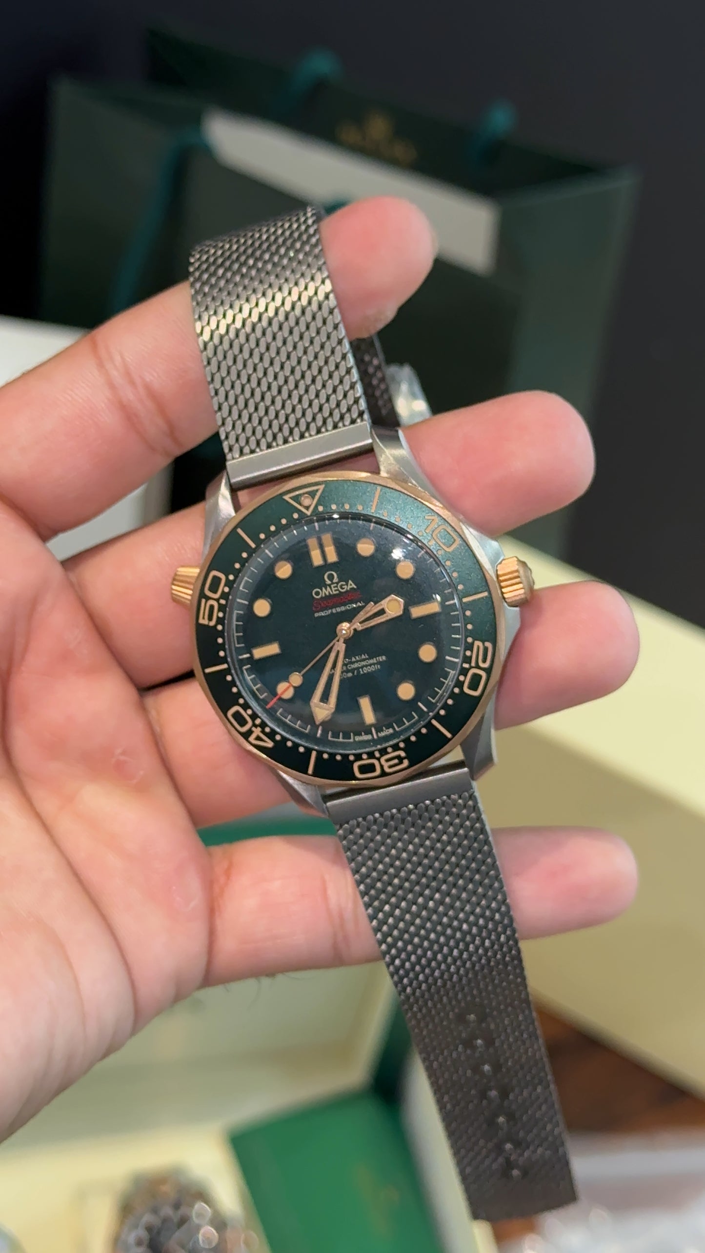 Premium Omega | James Bond | Silver Chain | Green Dial