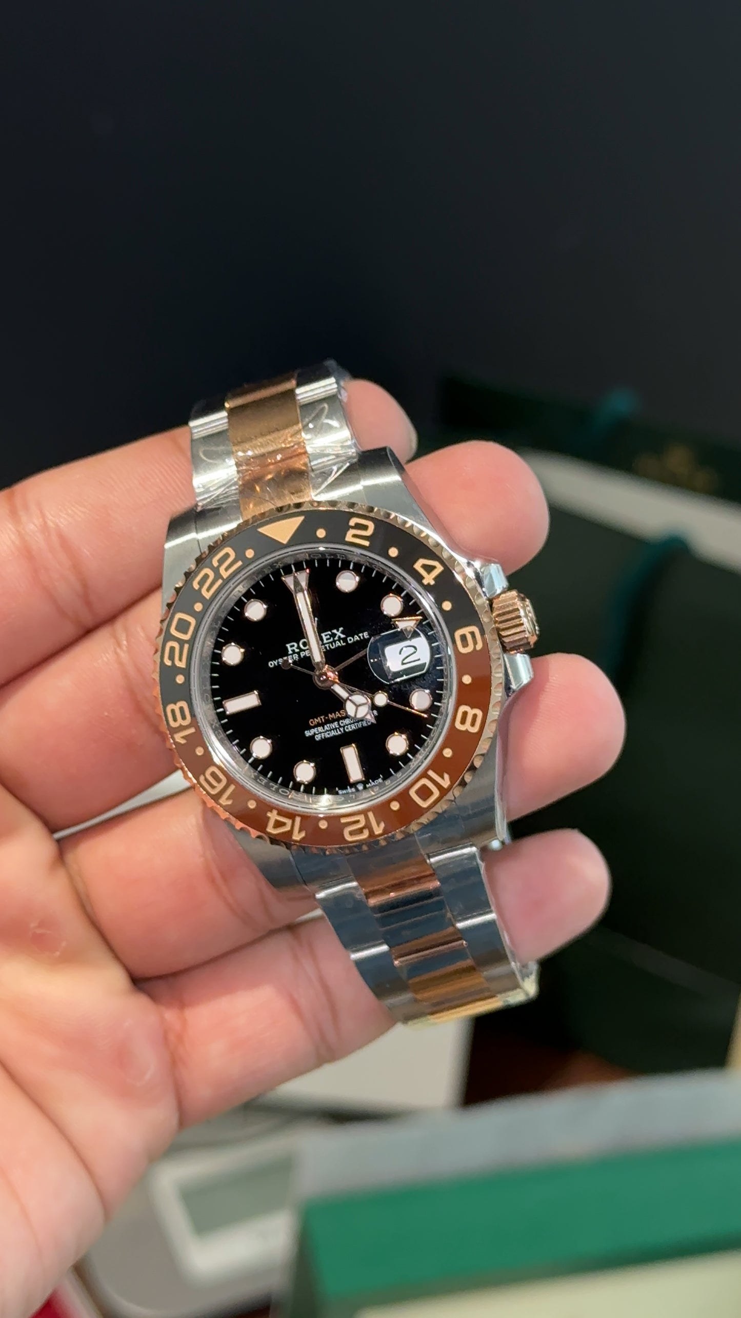 Premium GMT | Rootbear | Rose Two Tone | Oyester Chain | Black Dial