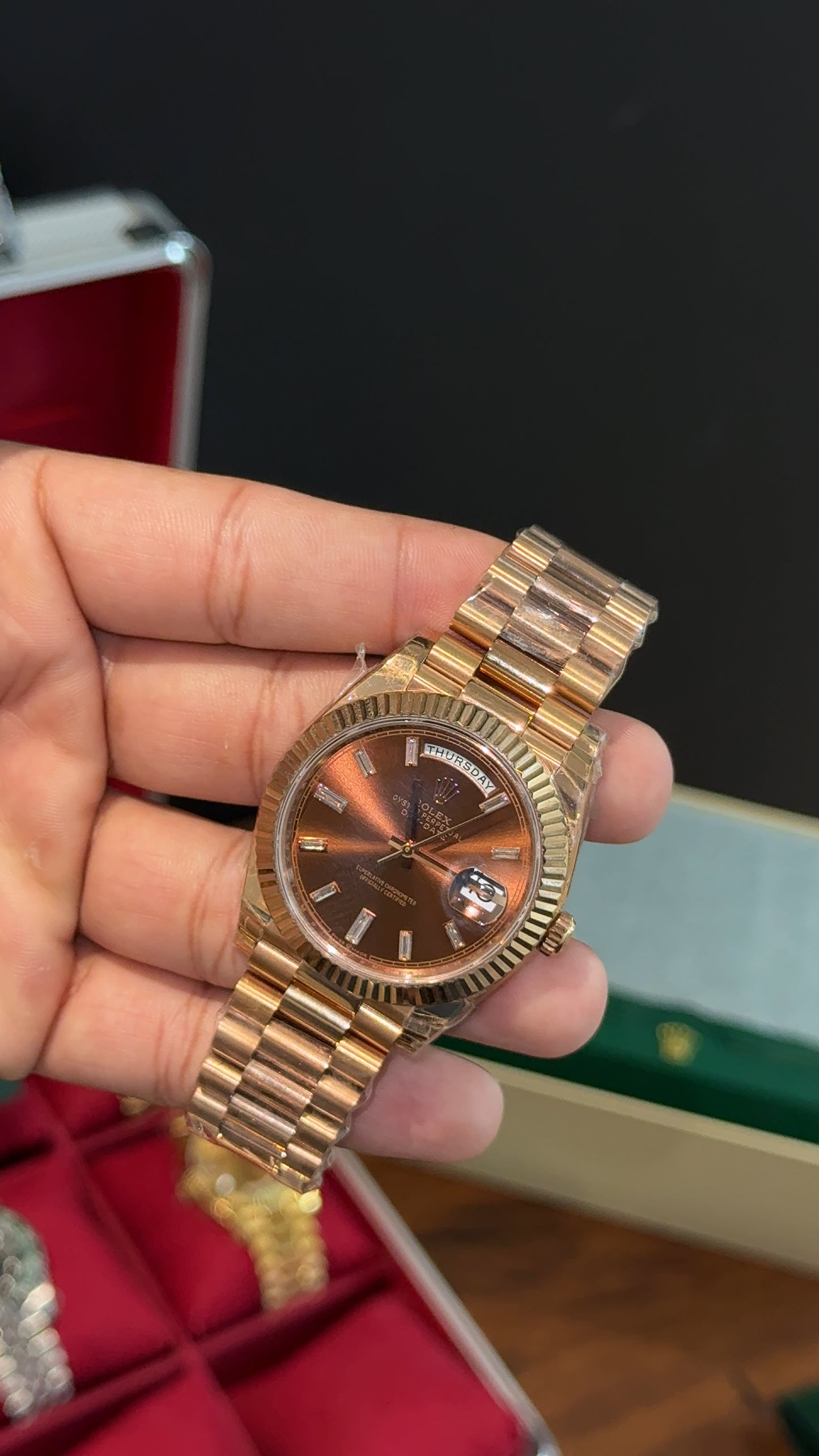 Premium Daydate | 40mm | Rose Chain | Diamond Digits | Choco Dial