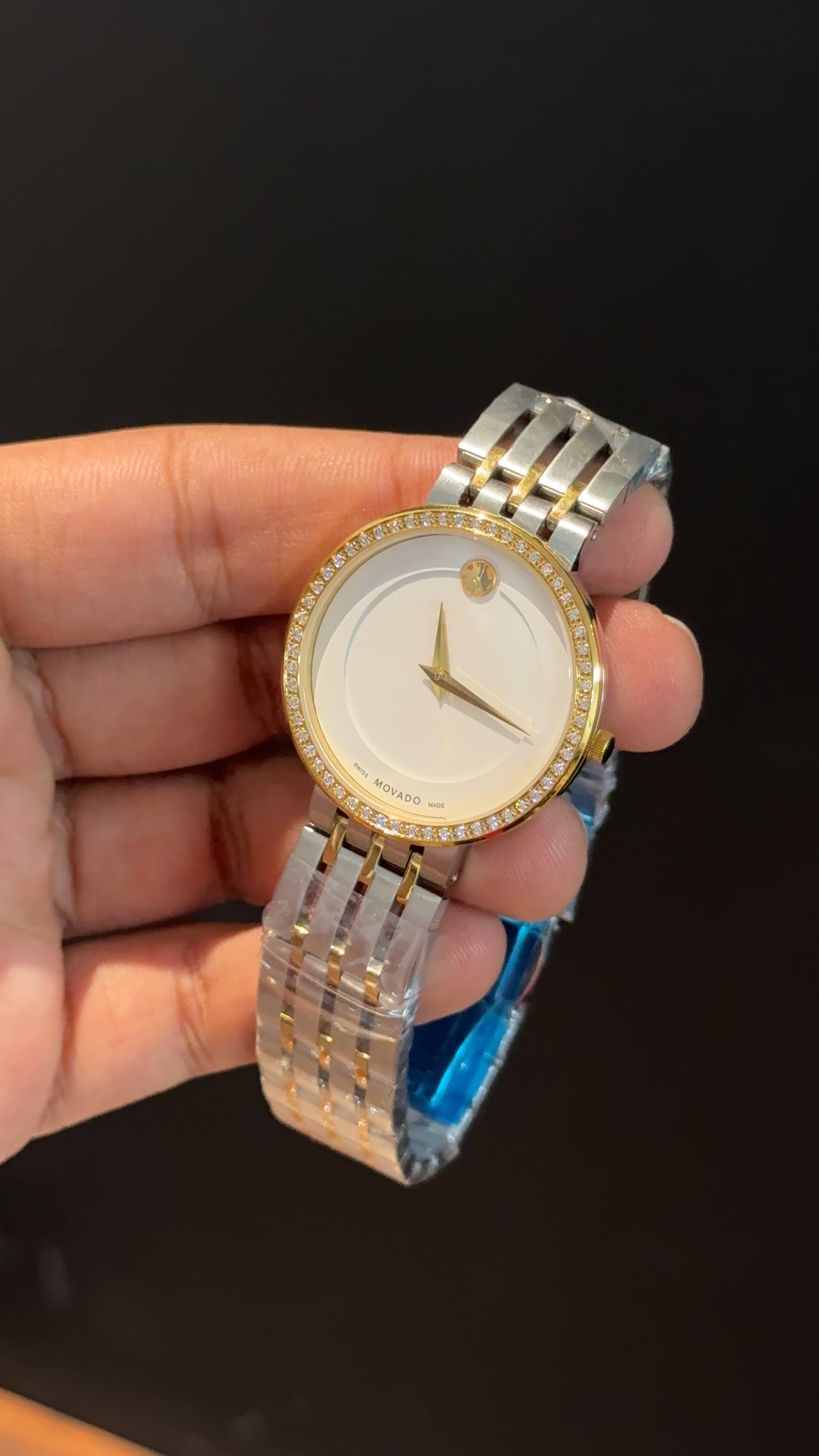 Movado | Woman | Gold Two Tone | Diamond Bezel | White Dial