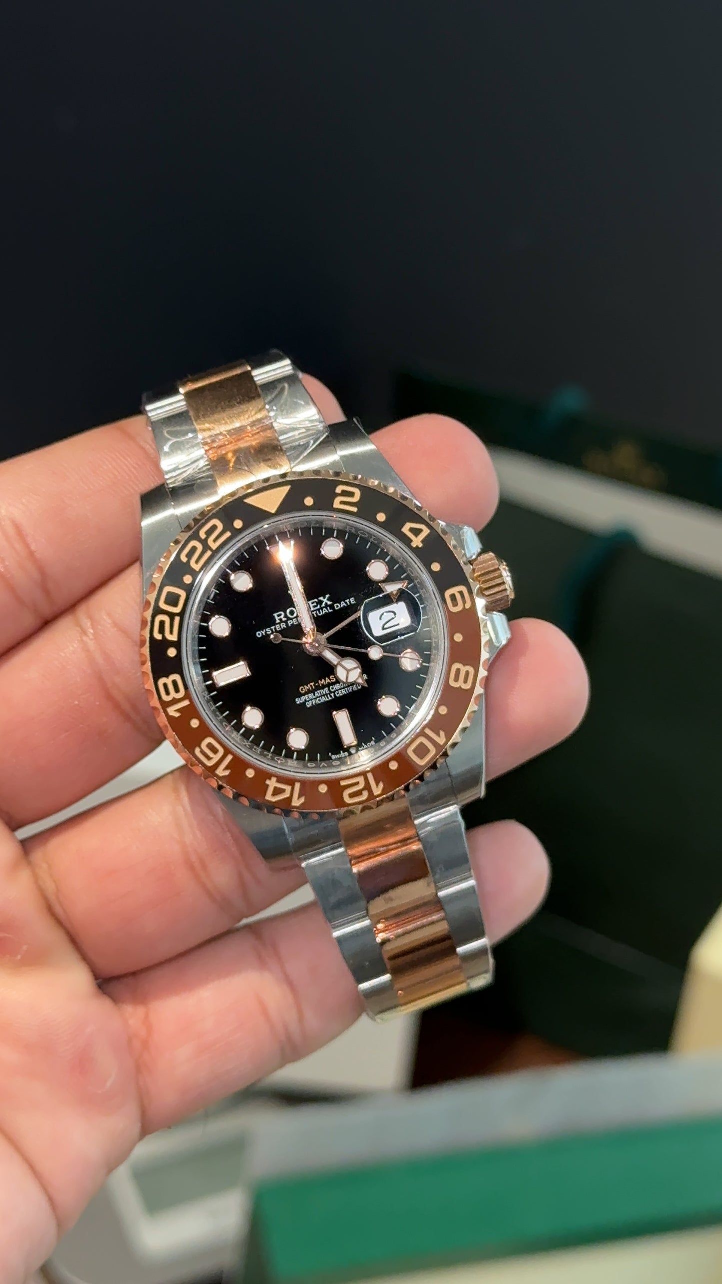Premium GMT | Rootbear | Rose Two Tone | Oyester Chain | Black Dial