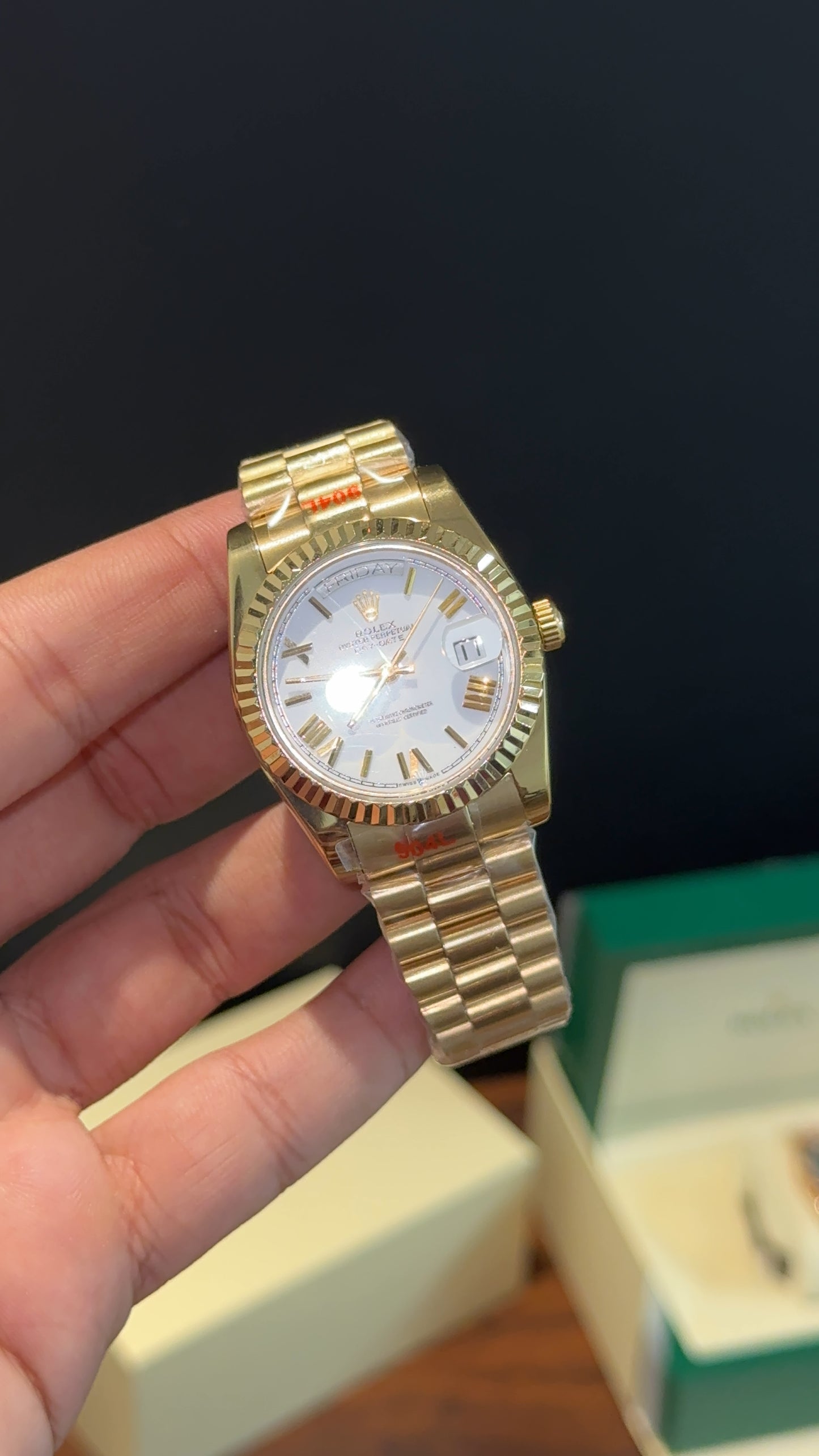 DayDate | 36mm | Gold Chain |White Index Dial