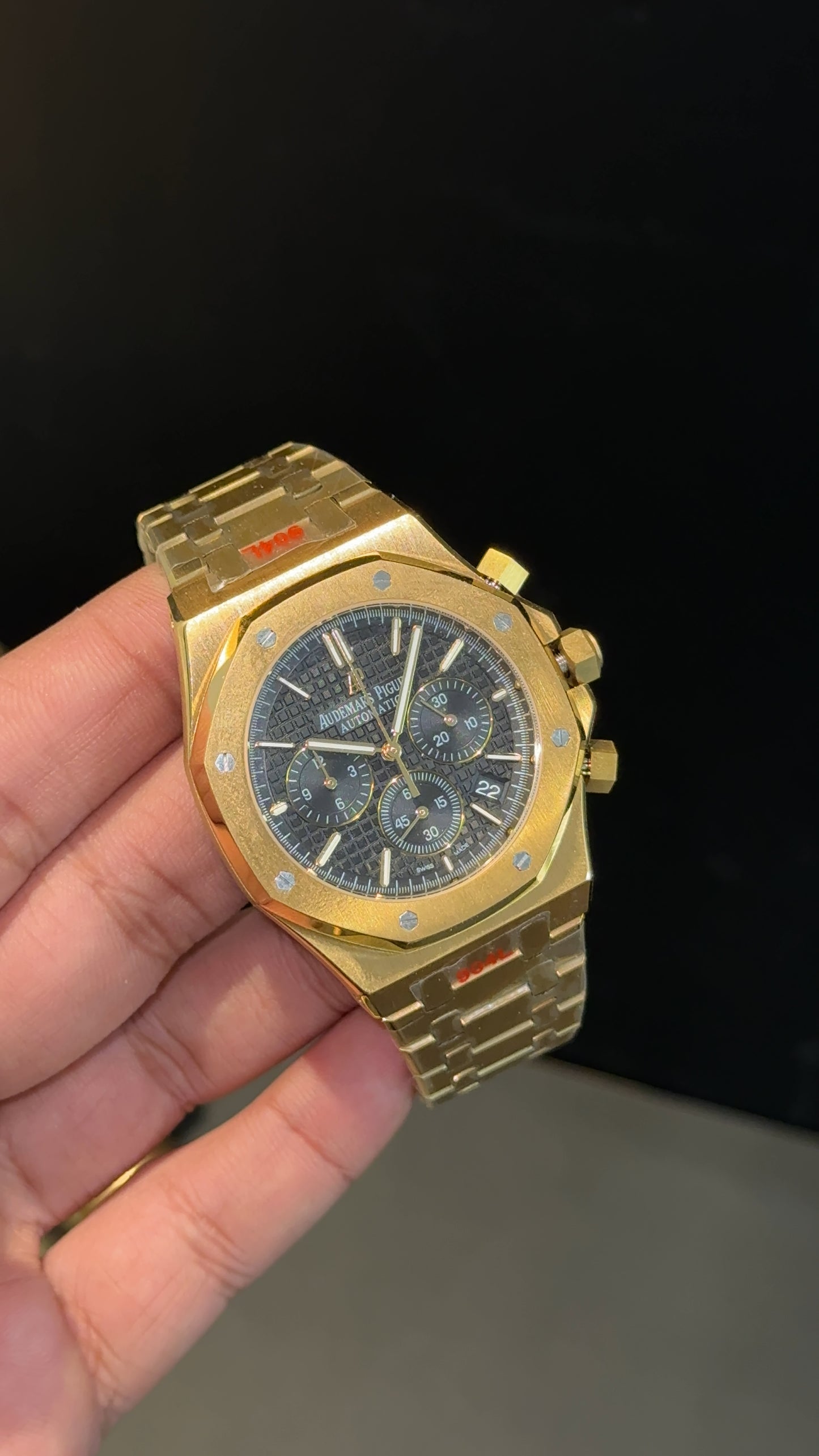AP | Chrono | Gold Chain | Black Dial