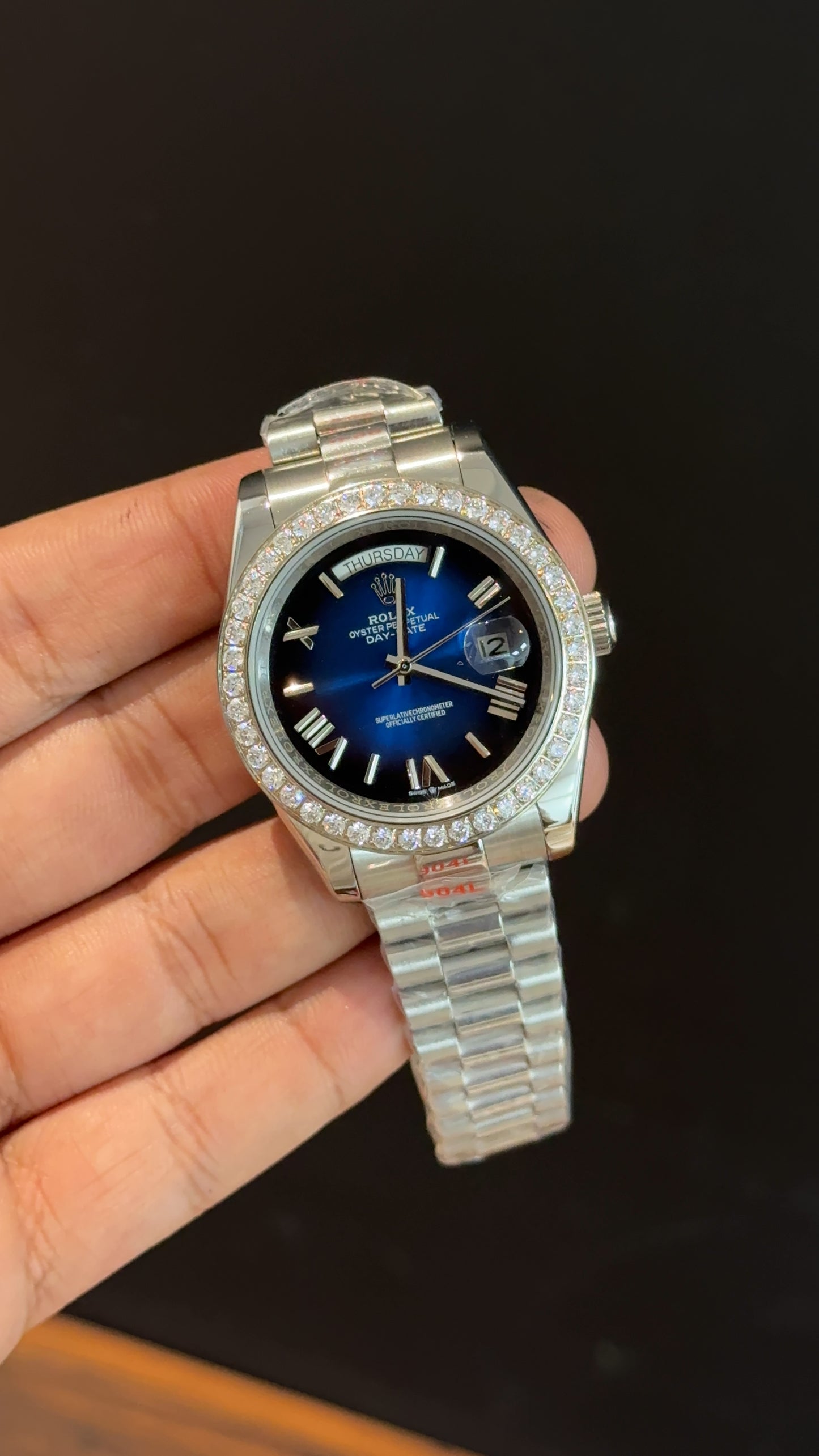 Daydate | Diamond Bezel | Silver Chain | Gradient Blue Dial