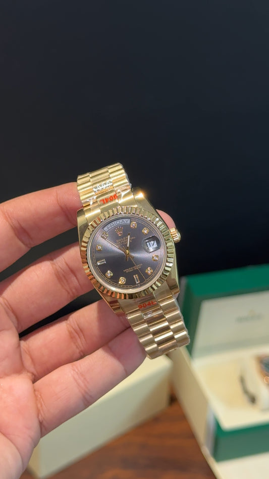 DayDate | 36mm | Gold Chain |  Diamond Digit | Black Dial