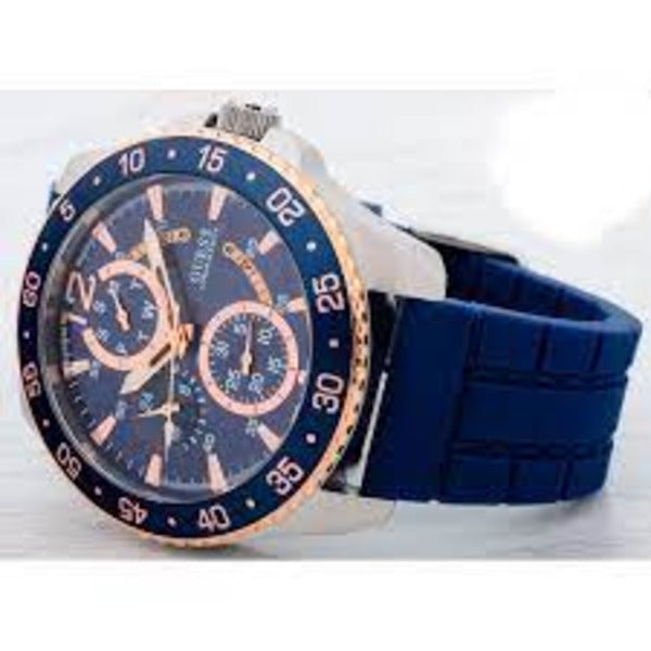 GUESS - W0798G2