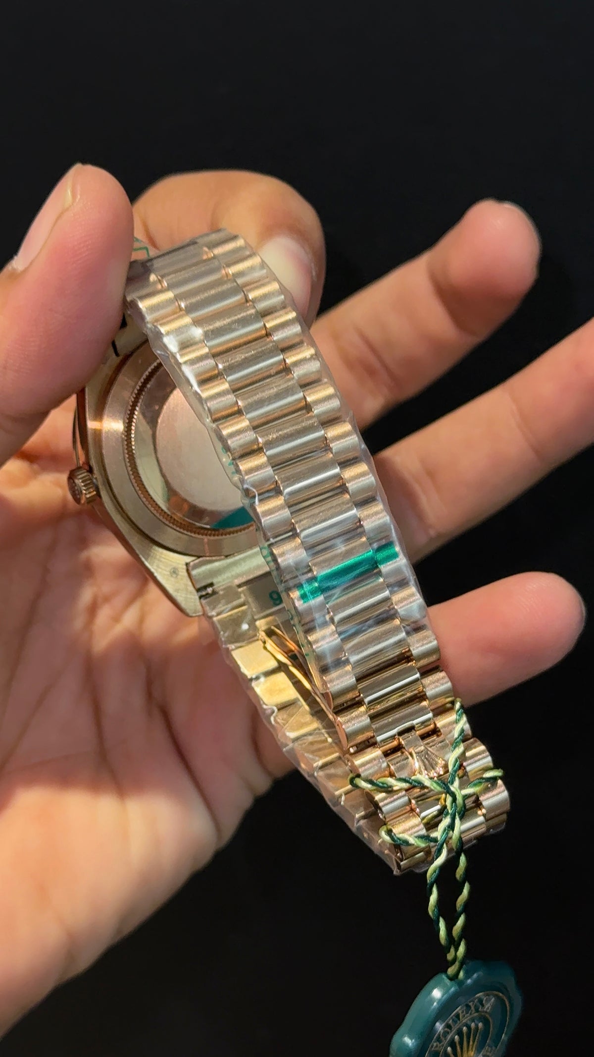 DayDate | Diamond Bezel | Rose Chain | Smokey Dial