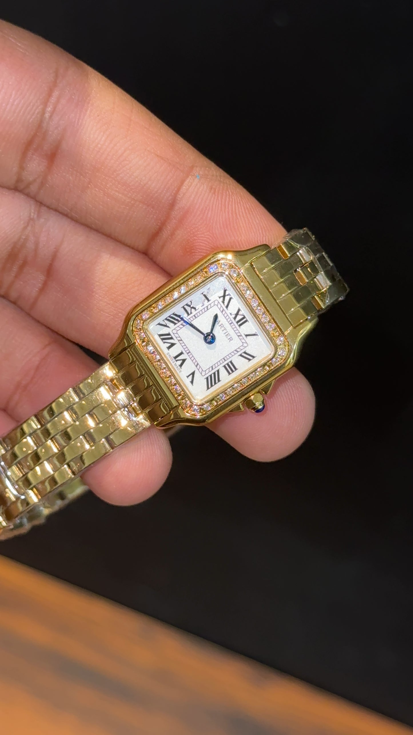 Cartier Panthere | 22mm | Woman  | Diamond Case | Gold Chain | White Dial