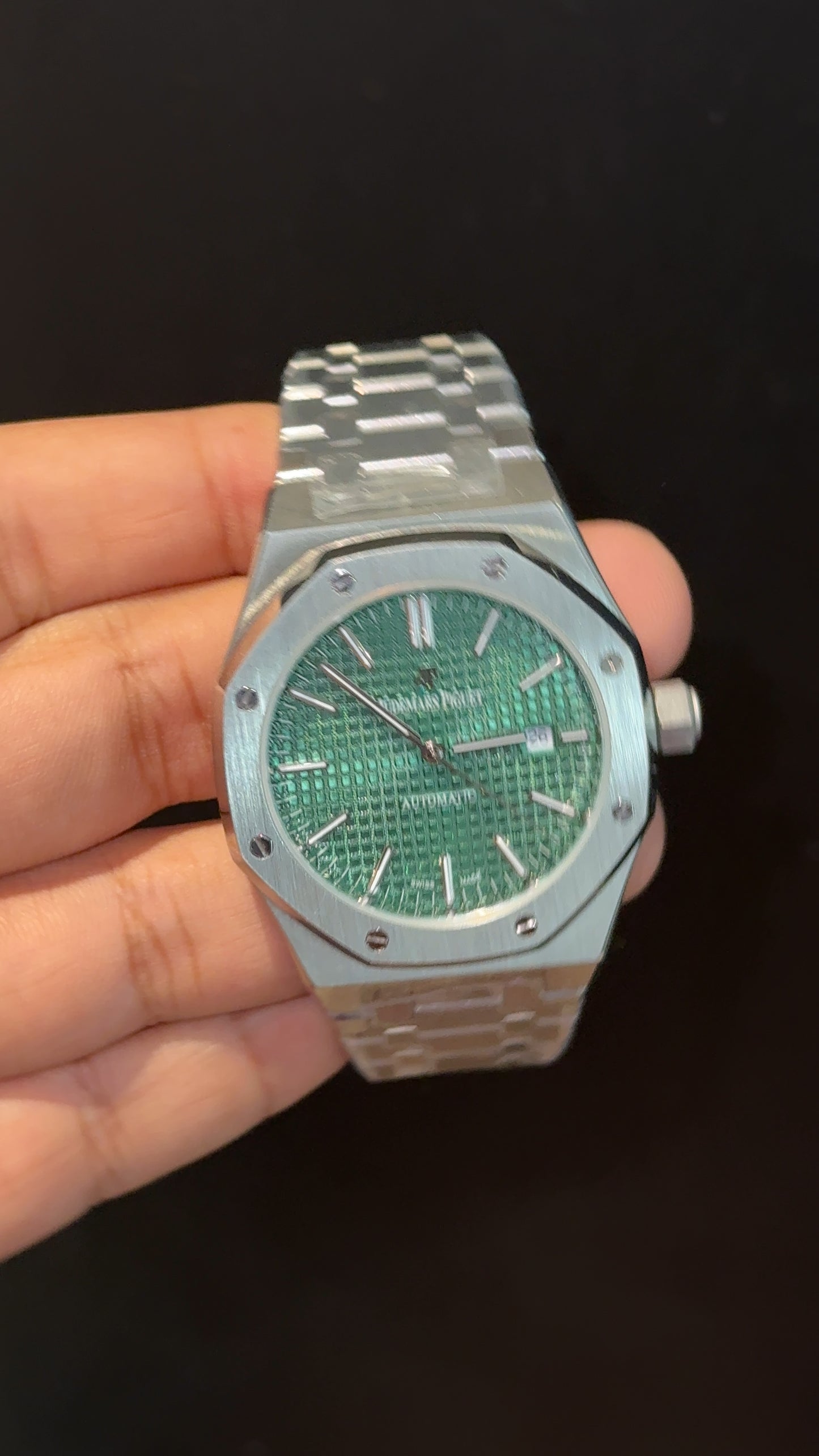 AP | Auto | Silver Chain  | Green Dial
