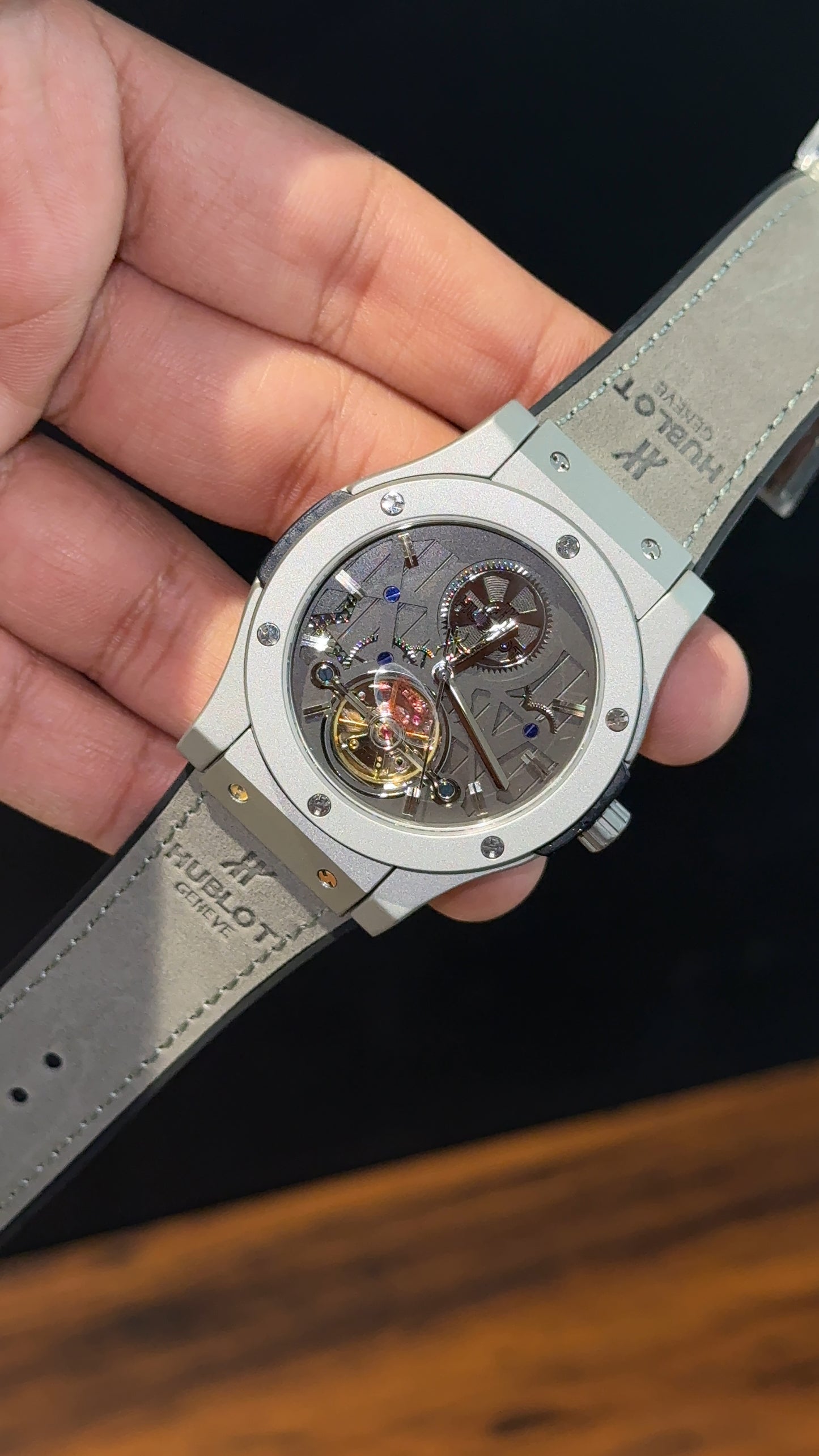 Hublot Auto | Silver Case | Grey Strap | Pendulum | Black Dial