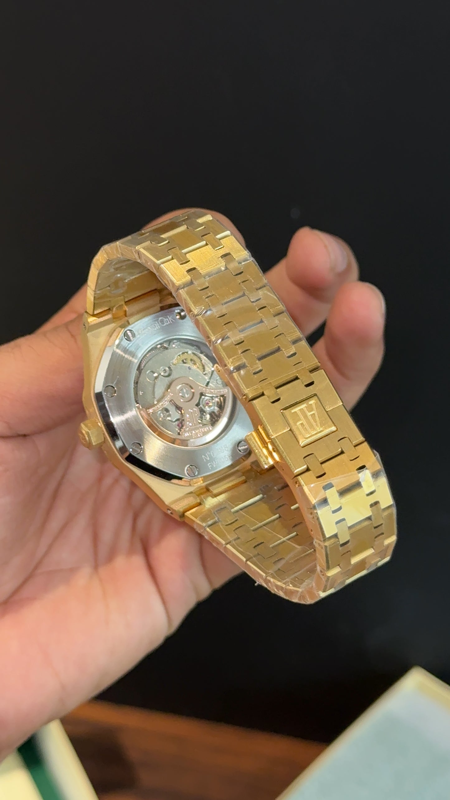 AP | Auto | Gold Chain | White Box Dial