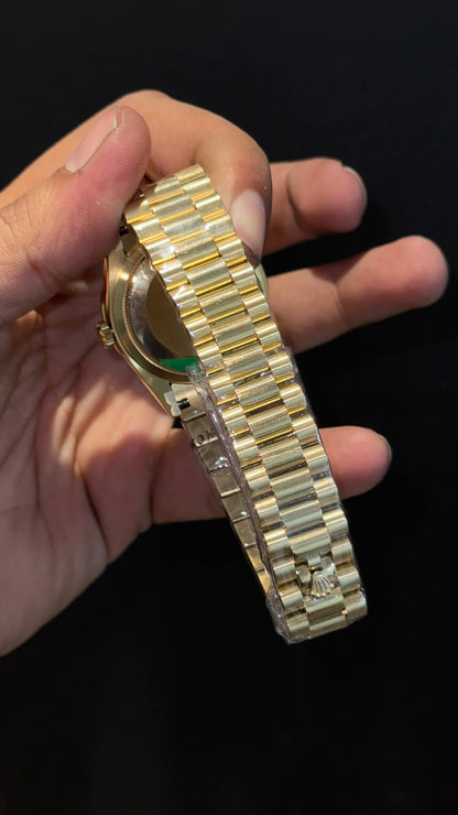 Premium Daydate | Diamond Bezel  | 36mm | Gold Chain | Green Pearl Dial
