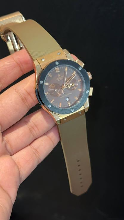 Hublot | Blue Case | Chrono | Goldenish Strap | Red Dial