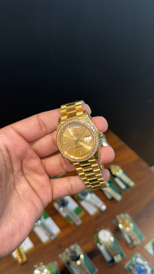 Premium Daydate | 40mm | Diamond Bezel | Gold Chain | Gold Dial
