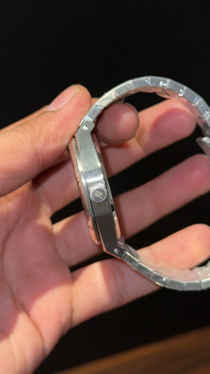 AP Auto | Silver Chain  | Black Dial