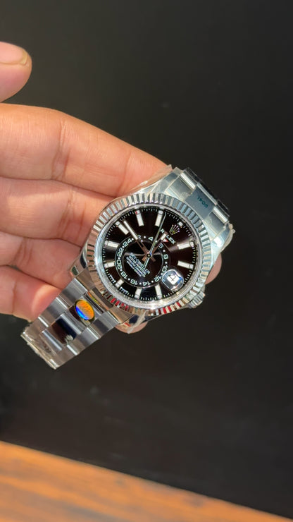 Executive SkyDweller | Silver Oyester Chain | Black Dial