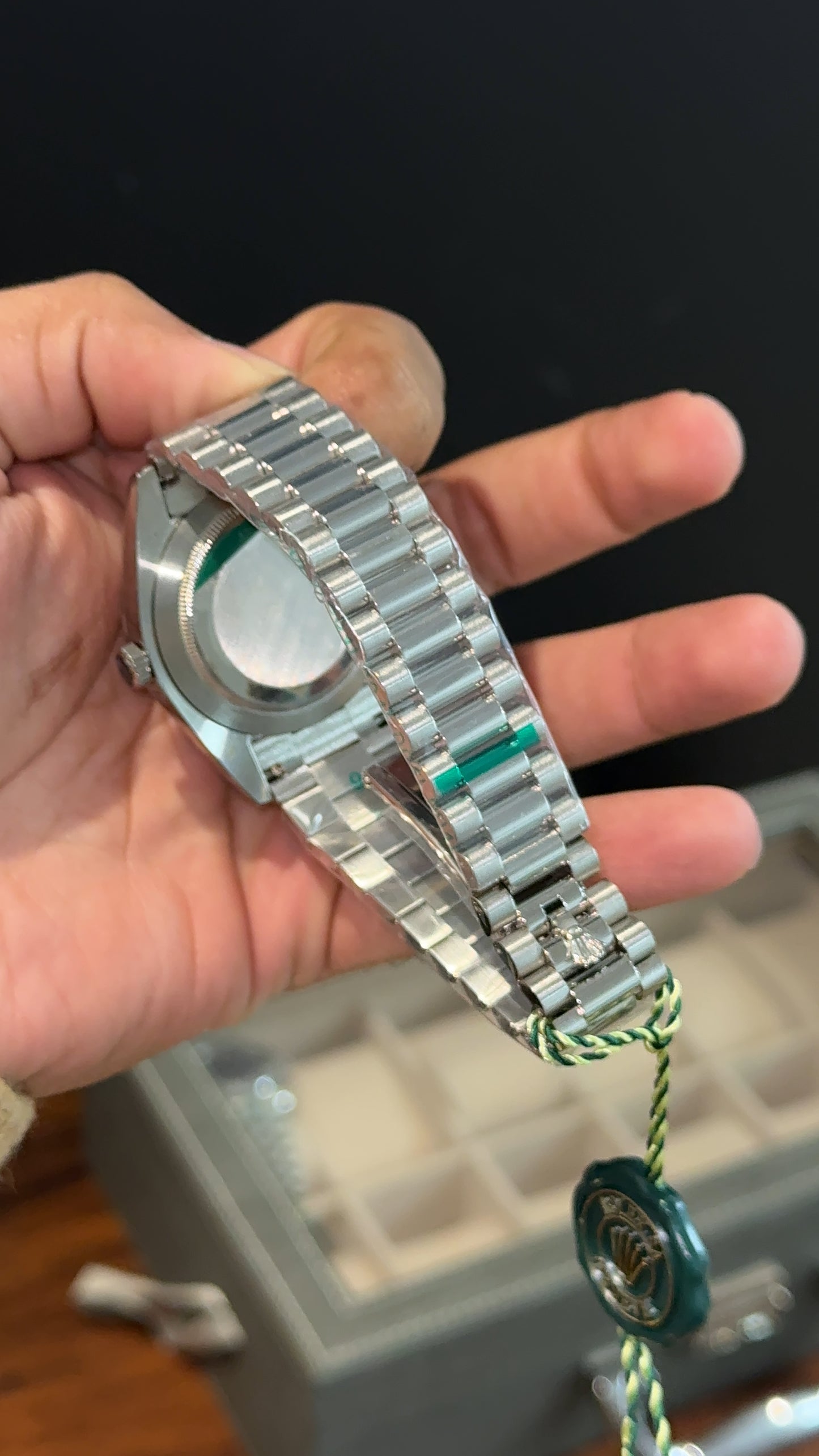 DayDate | Silver Chain | Pearls Digits | Black Dial