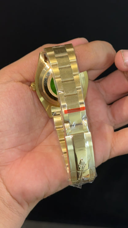 Sky Dweller | Gold Oyester Chain | White Dial