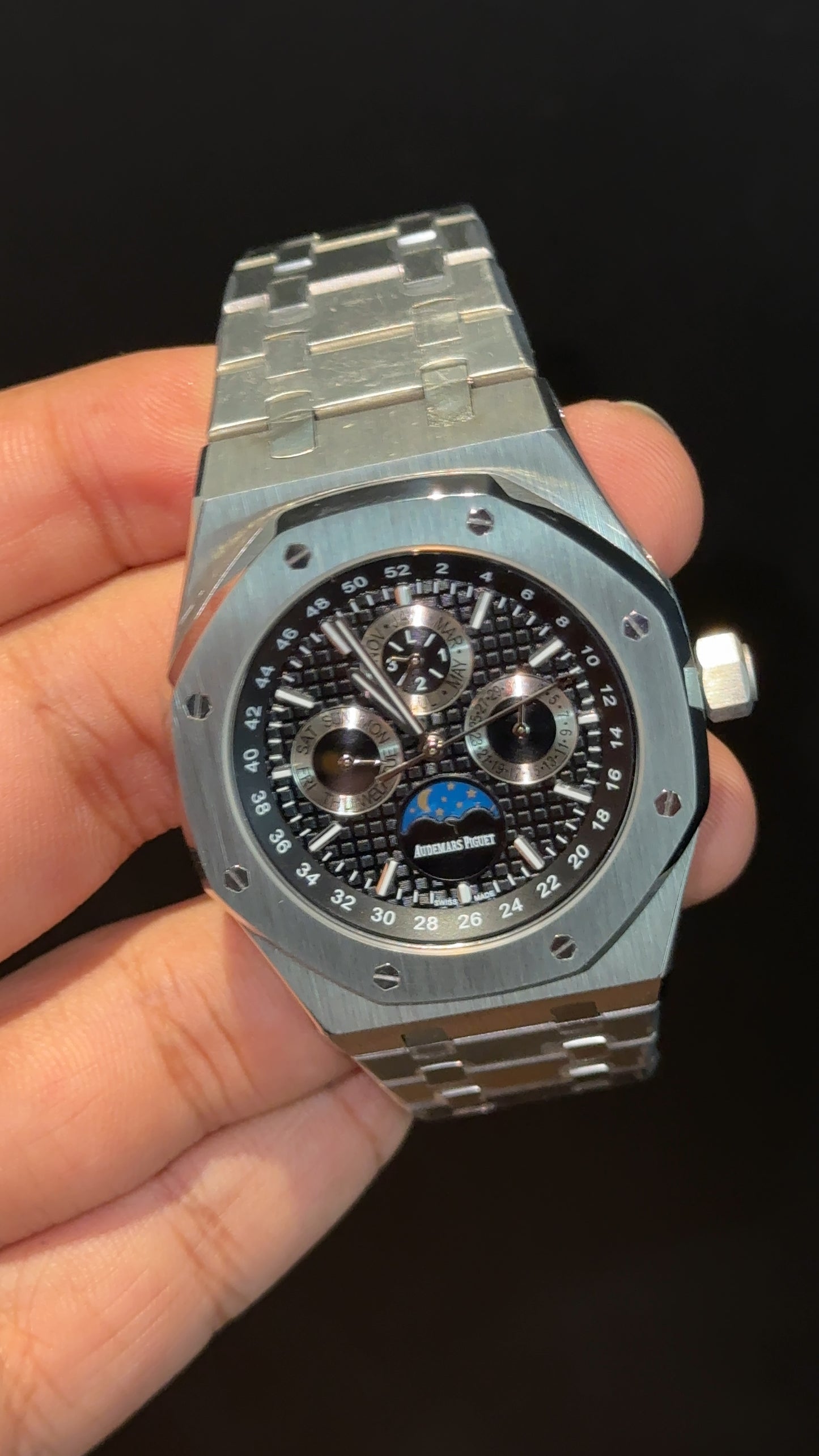 AP Auto | Silver Chain | Chrono | Calendar Edition | Black Box Dial