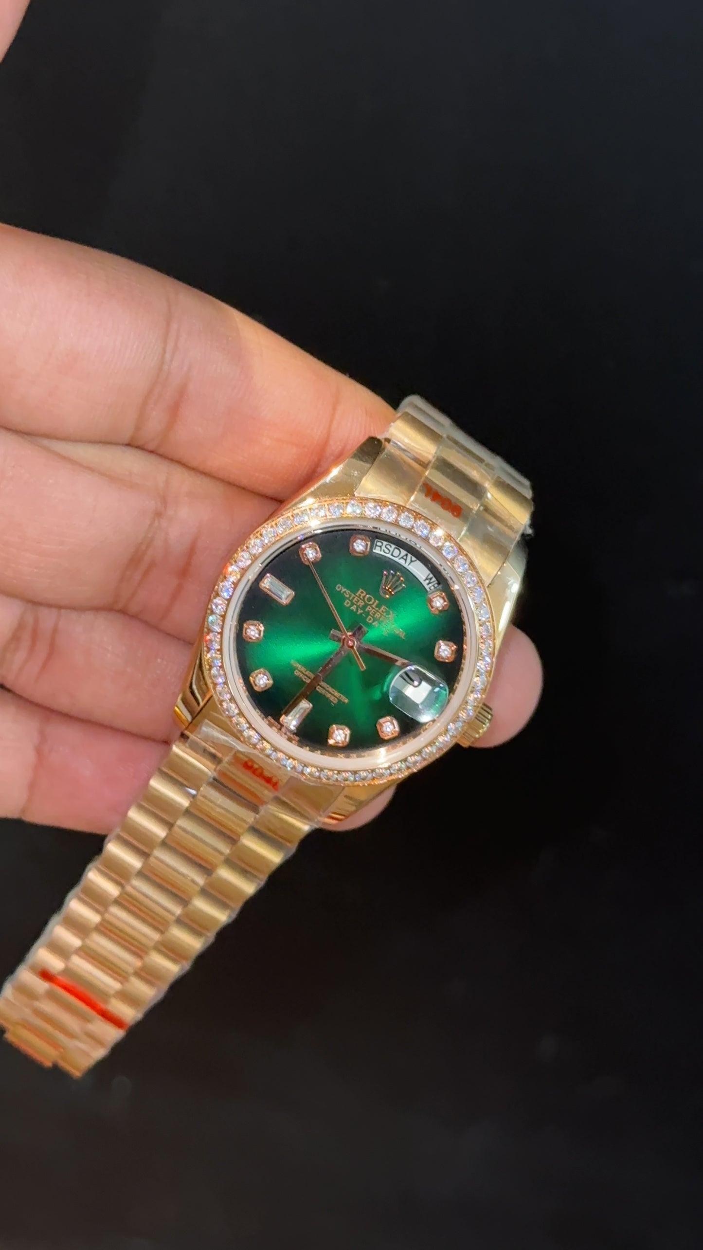 Daydate | 36mm | Rose Chain | Diamond Case | Diamond Digit | Gradient Green Dial - twentyfour