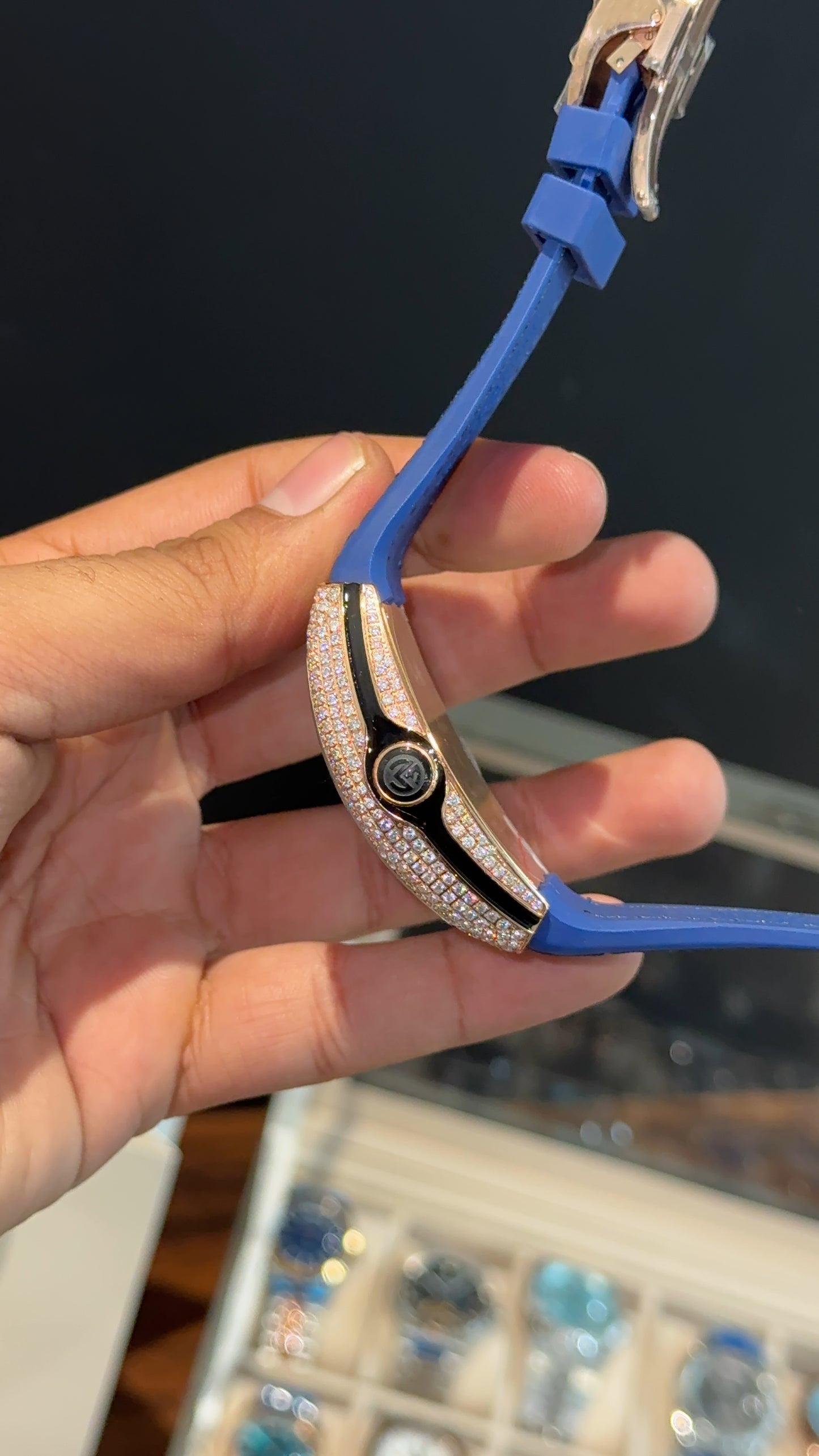 Premium Franck Muller | Vanguard V45 Edition | Yachting Rose Diamond Case | Blue Leather Strap | Blue Dial