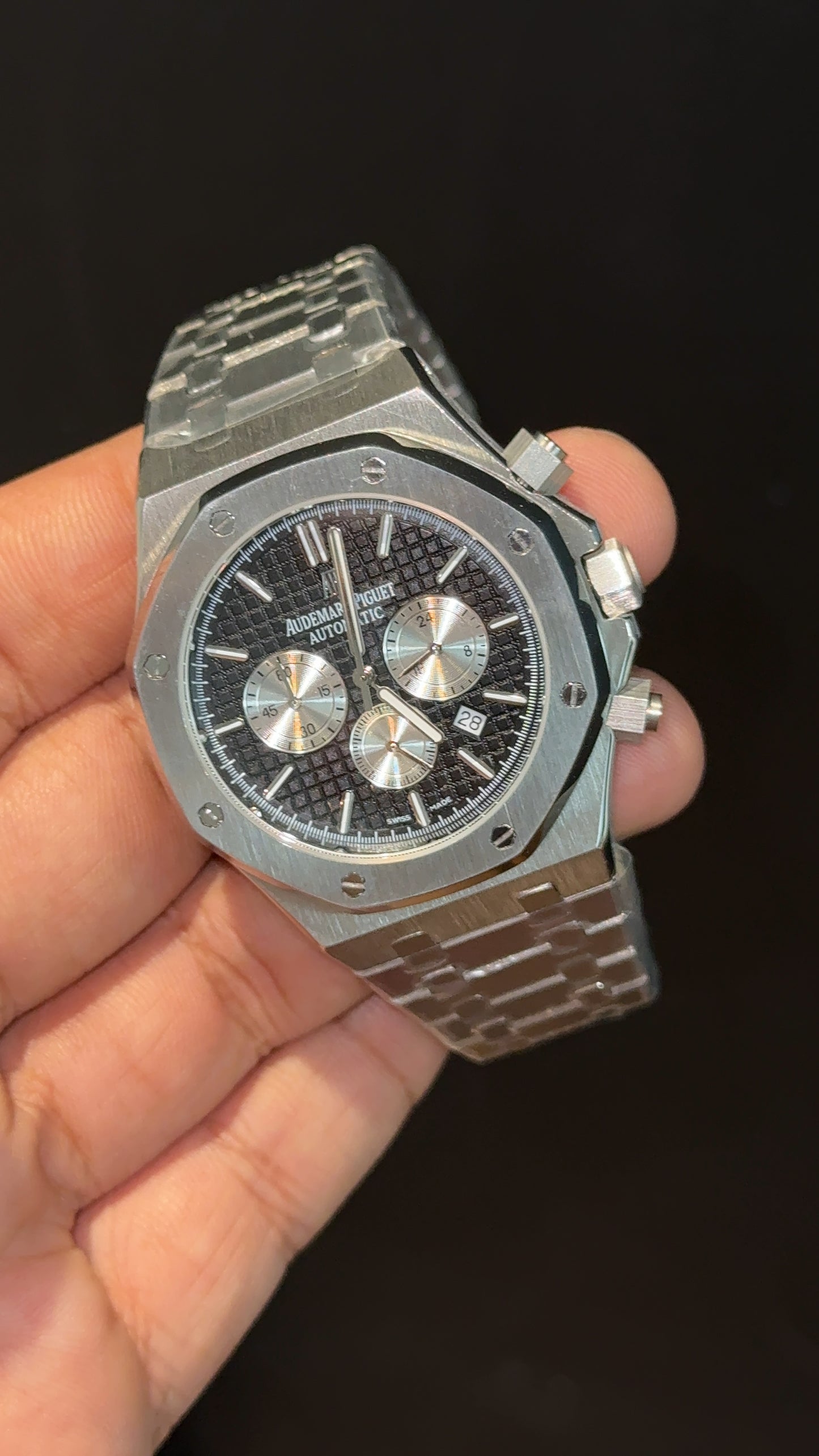 AP | Silver Chain | Silver Chrono | Black Dial