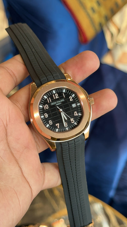 Aquanaut Rose | Black dial | Black Strap Auto