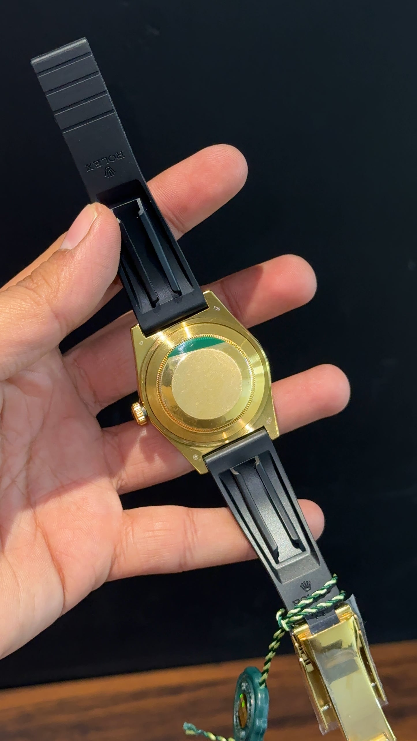 Sky Dweller | Gold | Pvc Strap | Green Dial
