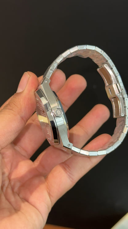 AP | Auto | Silver Chain | White Box Dial