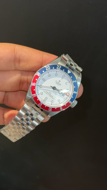 Tudor | Gmt Black Bay | Silver Chain | White Opaline Dial