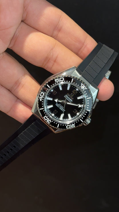 Omega Seamaster | Black Bezel | Planet Ocean | Black Silicone Strap | Black Dial l