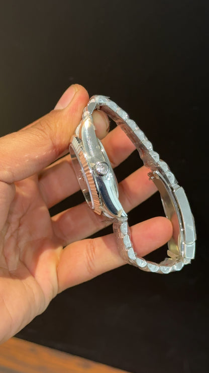 Executive SkyDweller | Silver Jubilee Chain | Blue Dial
