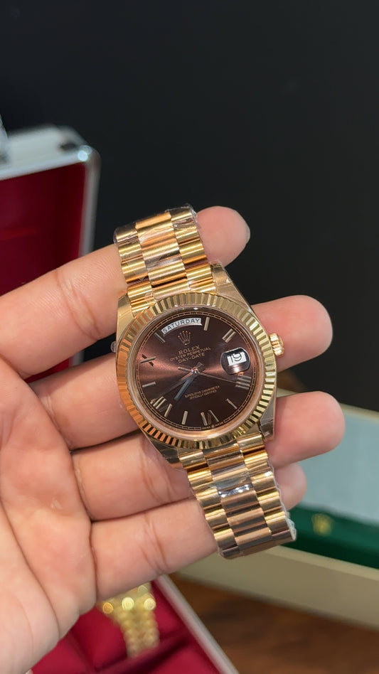 Premium Daydate | 40mm | Rose Chain | Dark Choco Index Dial