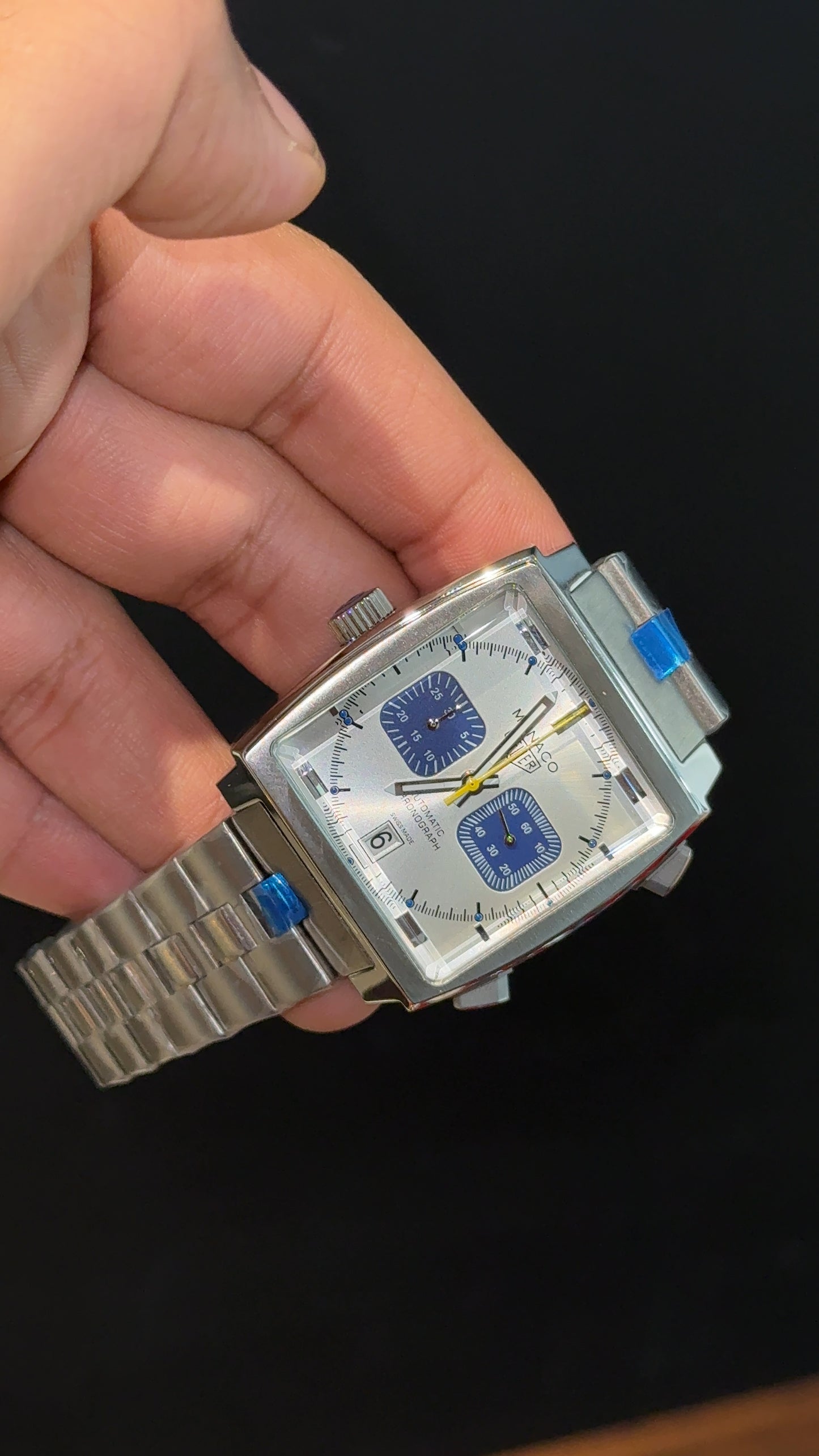 Tag Monaco | Silver Chain | Blue Chrono | Silver Dial